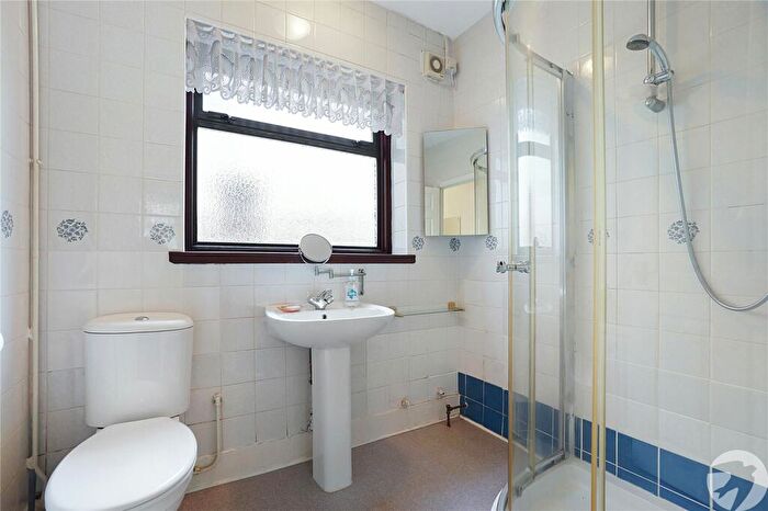 2 Bedroom Bungalow For Sale In Lynors Avenue, Rochester, Kent, ME2