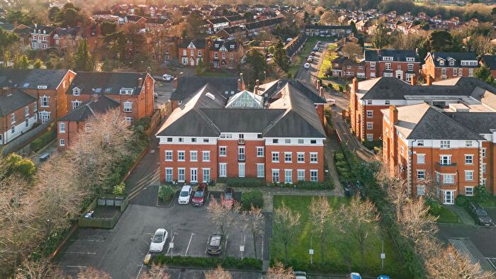 2 Bedroom Flat For Sale In Warwick Road, Solihull, B92