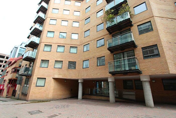 1 Bedroom Flat To Rent In Merchants Place, Reading, RG1