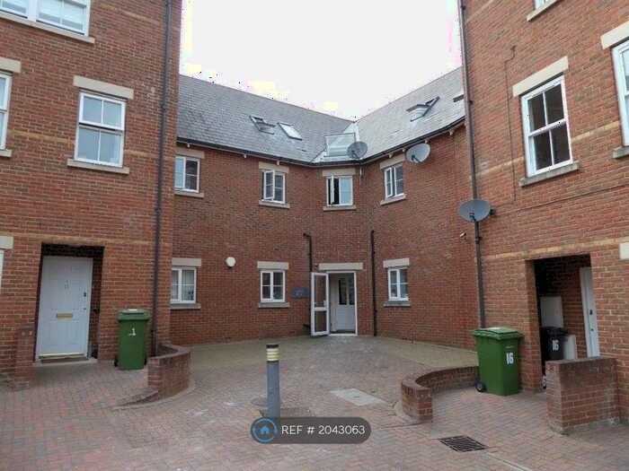2 Bedroom Flat To Rent In Detling House, Maidstone, ME16