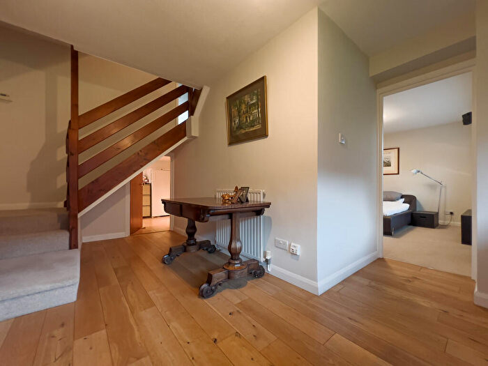3 Bedroom Barn Conversion For Sale In Matford Mews, Exeter, EX2