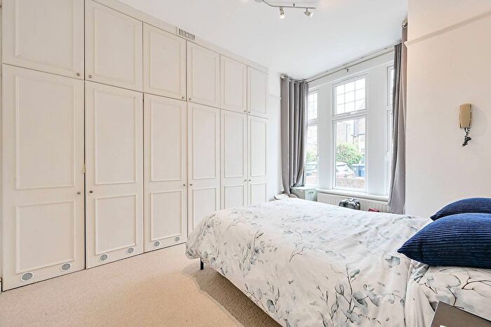 2 Bedroom Terraced House To Rent In Nemoure Road, Acton, London, W3