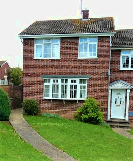 4 Bedroom End Of Terrace House To Rent In Avon Way, Colchester, CO4