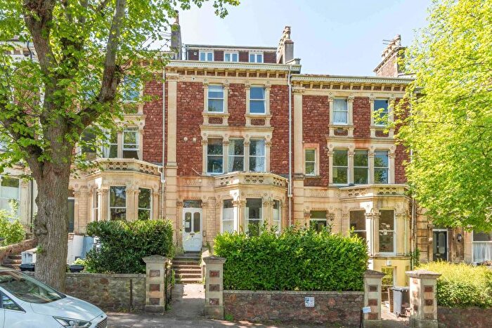 2 Bedroom Flat To Rent In Hanbury Road - Clifton, BS8
