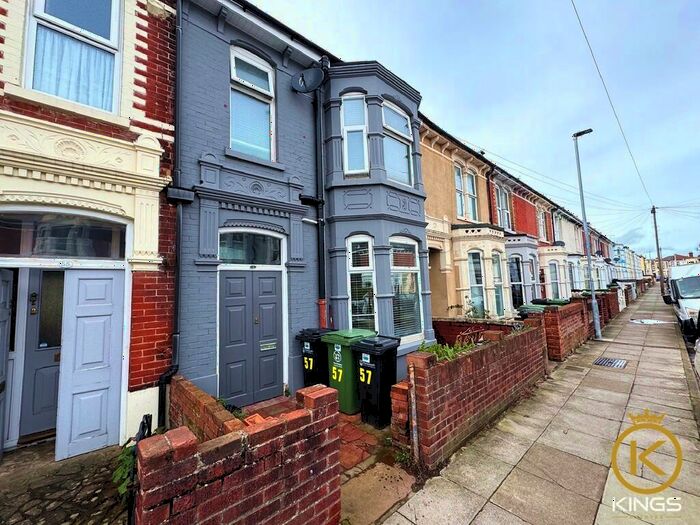 3 Bedroom Terraced House To Rent In Farlington Road, PO2