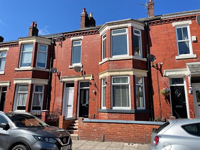 3 Bedroom Flat For Sale In Alverthorpe Street, South Shields, NE33