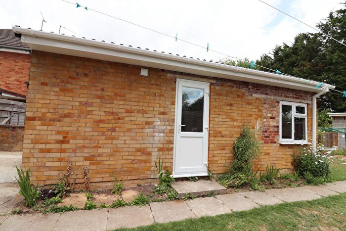 Studio To Rent In Runley Road, LU1