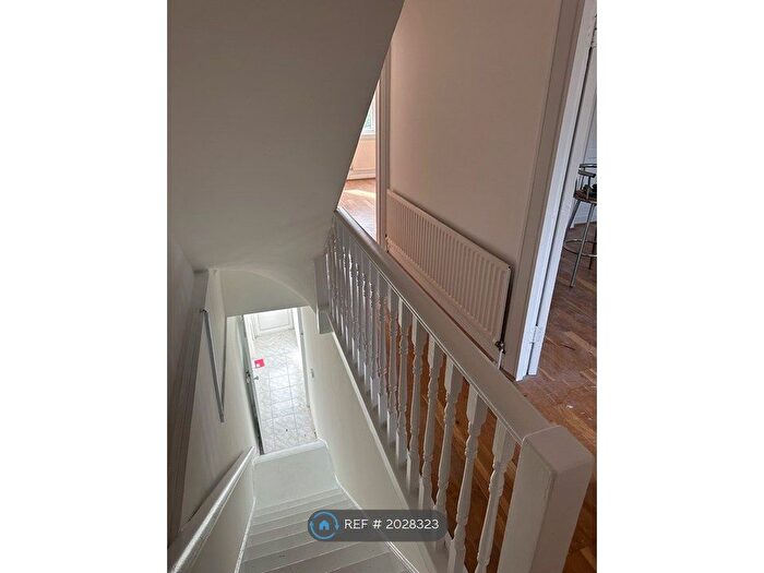 4 Bedroom Maisonette To Rent In Wembley Park Drive, Wembley, HA9