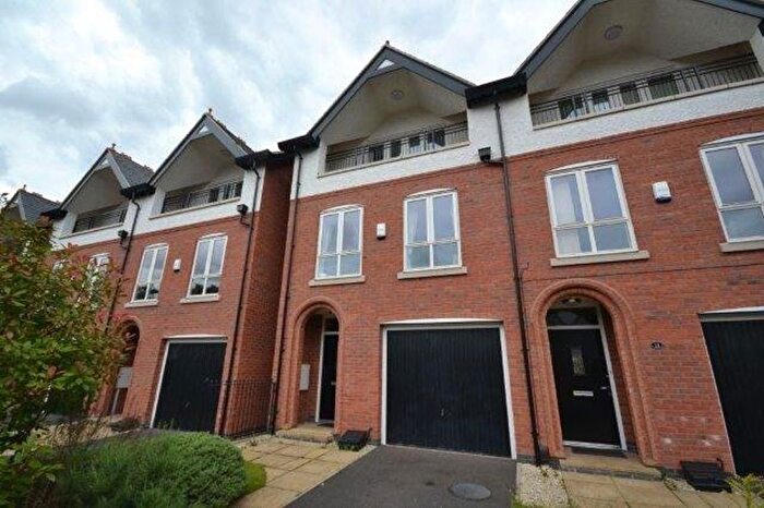 3 Bedroom Property To Rent In Barradale Court, Stoneygate, Leicester, LE2