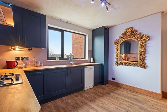 2 Bedroom Terraced House For Sale In Belmont Road, Malvern, WR14