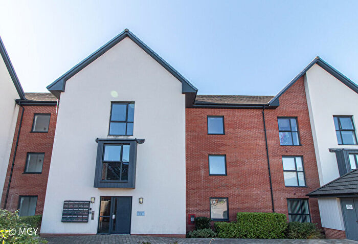 2 Bedroom Flat To Rent In Rhodfa'r Cei, Barry, CF62
