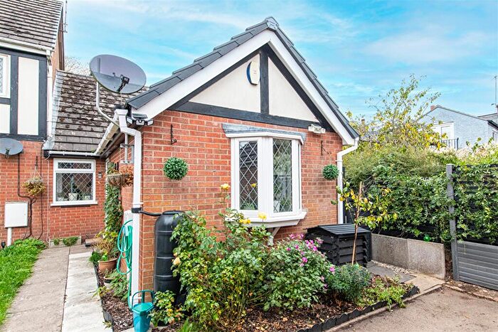 2 Bedroom Bungalow For Sale In Wells Close, Husbands Bosworth, LE17