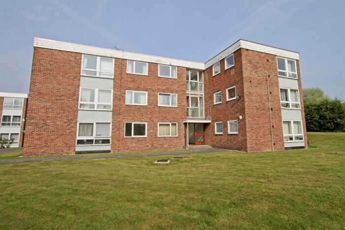 2 Bedroom Apartment To Rent In Falcon Court, Bembridge Gardens, Ruislip, HA4