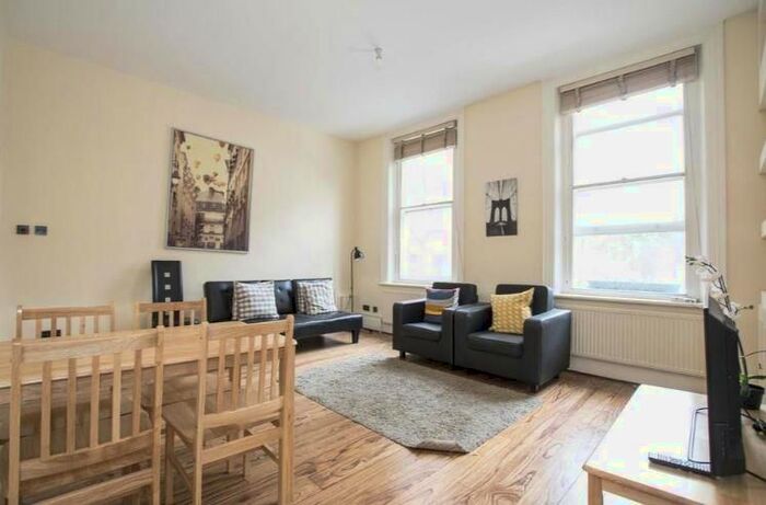2 Bedroom Flat To Rent In Baker Street, Marylebone, London, W1U