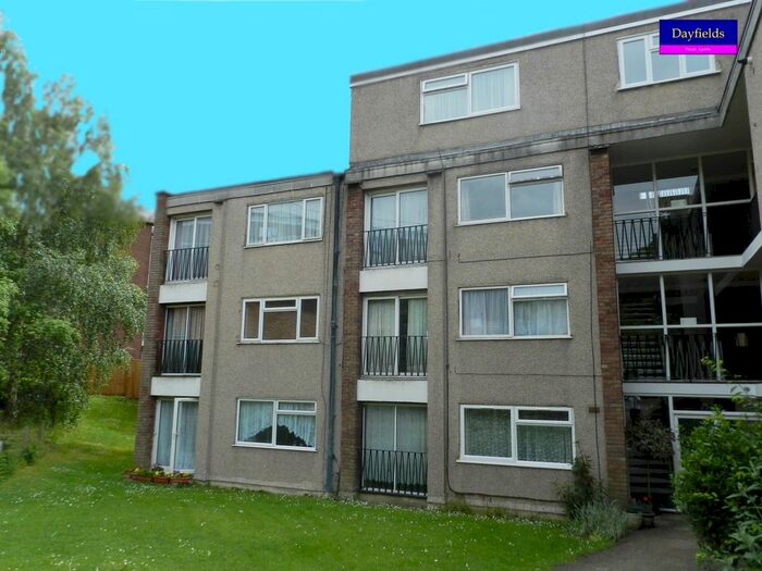 1 Bedroom Flat To Rent In Dunraven Drive, Enfield EN2