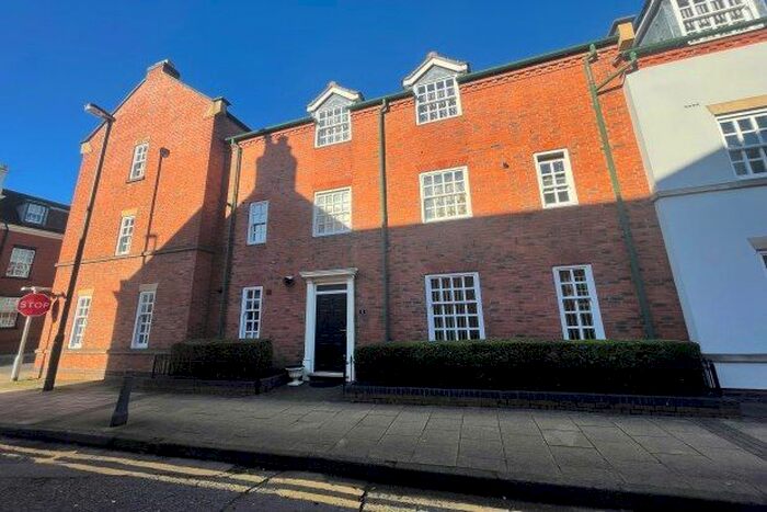 2 Bedroom Flat To Rent In Tarncourt House, Lichfield, WS13
