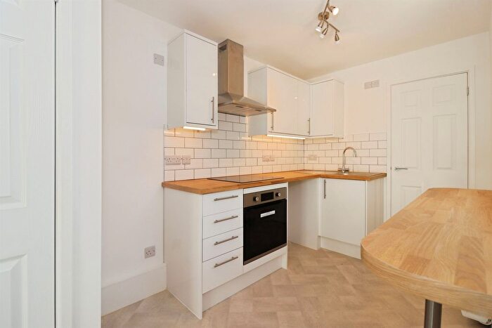 2 Bedroom Flat For Sale In Gloucester Road North, Filton, Bristol, BS34