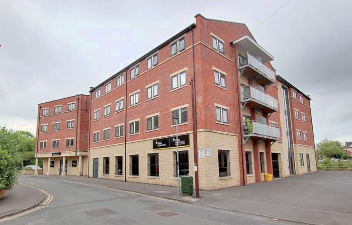 2 Bedroom Flat To Rent In Stone Mills, Court Street, Trowbridge, BA14