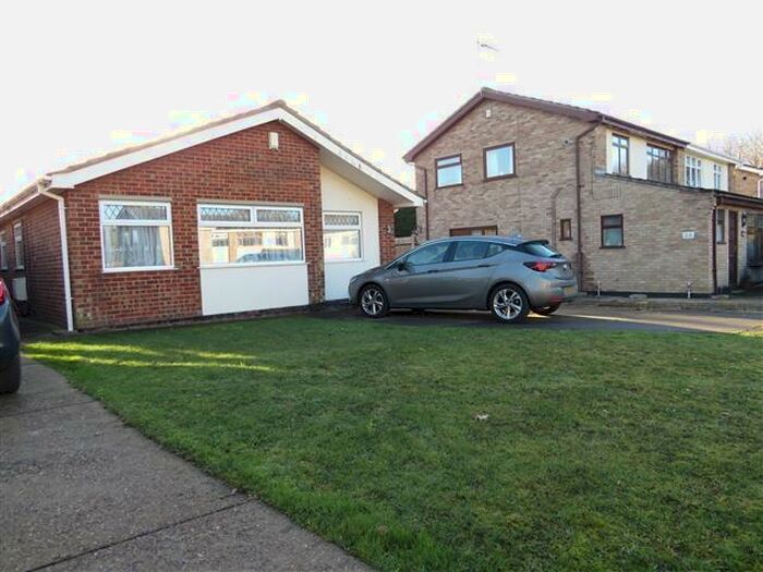 3 Bedroom Bungalow To Rent In Bramfield Road, Lowestoft, NR32