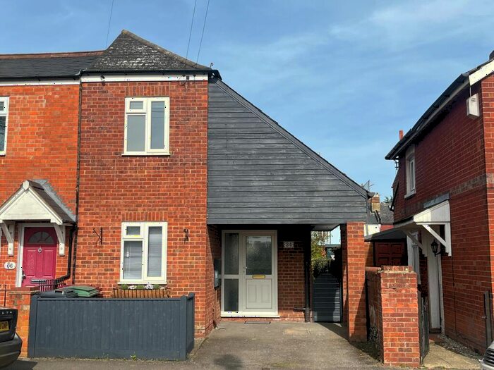 2 Bedroom End Of Terrace House To Rent In Kidmore End Road, Emmer Green, RG4