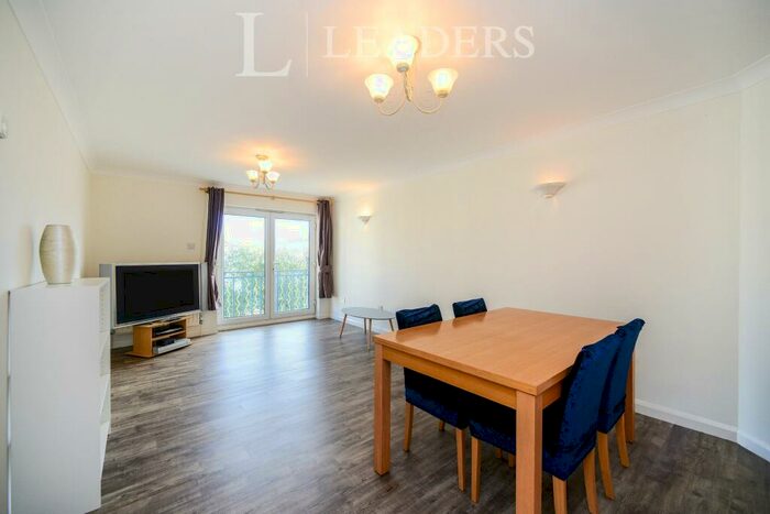 2 Bedroom Apartment To Rent In Hamilton Court, The Strand, BN2