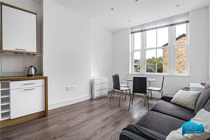1 Bedroom Flat To Rent In Church Lane, East Finchley, N2
