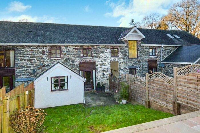 3 Bedroom Terraced House For Sale In Lovesgrove Farm Stables, Capel Dewi, Aberystwyth, SY23