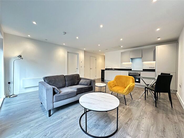 1 Bedroom Flat To Rent In Flat, Block B Alexandra Park, Willow Road, Leeds, West Yorkshire, LS4