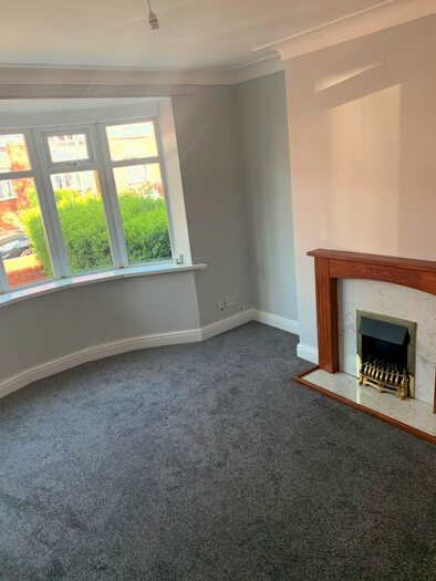2 Bedroom Flat To Rent In Granville Road, Gosforth, Newcastle Upon Tyne, NE3