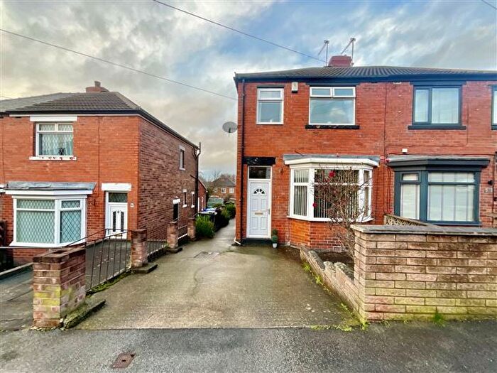 3 Bedroom Semi Detached House For Sale In Houstead Road, Sheffield, S9