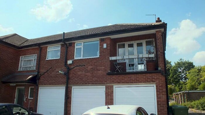 2 Bedroom Apartment To Rent In Kepstorn Court, Kepstorn Road, Leeds, West Yorkshire, LS16