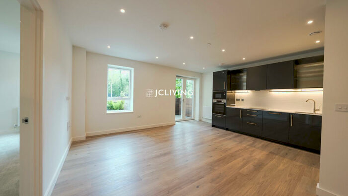 1 Bedroom Flat To Rent In Alington Apt, London, N8