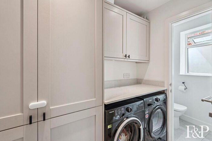 4 Bedroom Semi-Detached House For Sale In Church Walk, Burnham, SL1