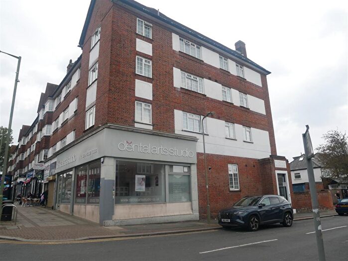 4 Bedroom Flat For Sale In Florence Mansions, Vivian Avenue, Hendon, NW4