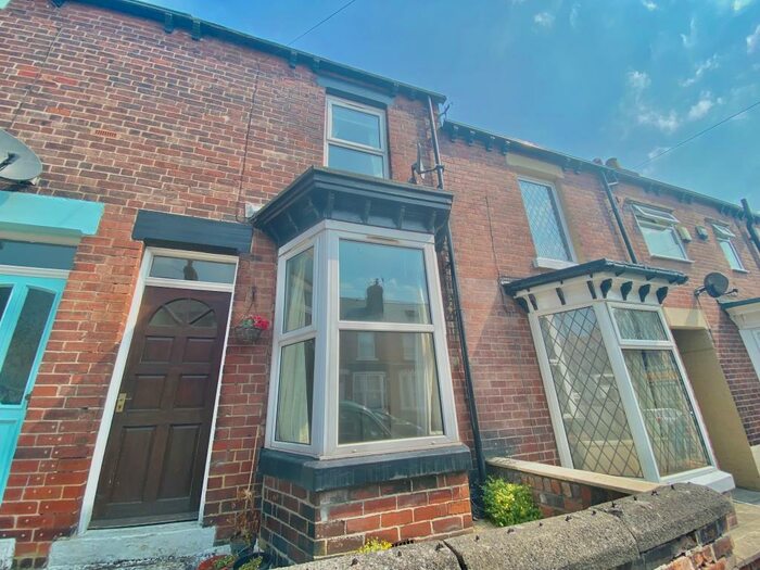 3 Bedroom Terraced House To Rent In Carrington Road, ., S11