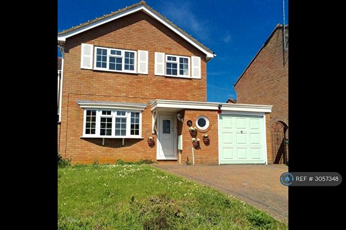 3 Bedroom Detached House To Rent In Busby Close, Buckingham, MK18