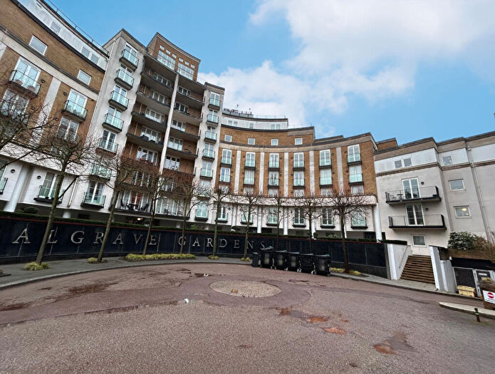 3 Bedroom Flat For Sale In Apartment, Marys Court, Palgrave Gardens, Marylebone, London, NW1