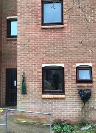 1 Bedroom Flat To Rent In Coniston Court, Newbury, RG14