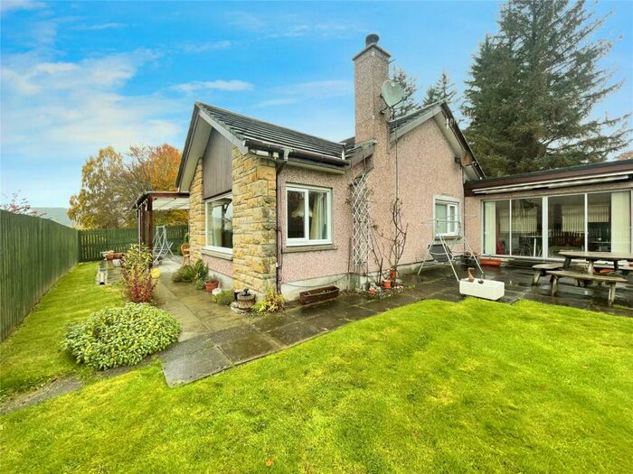 4 Bedroom Detached House To Rent In Contin, Strathpeffer, Highland, IV14