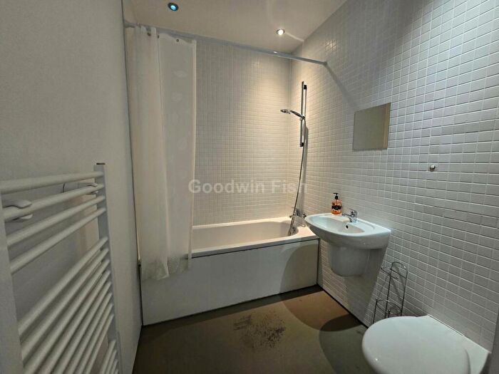 2 Bedroom Apartment To Rent In Timber Wharf, Worsely Street, Manchester, M15