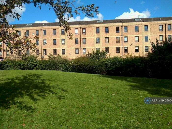2 Bedroom Flat To Rent In Milnpark Gardens, Glasgow, G41