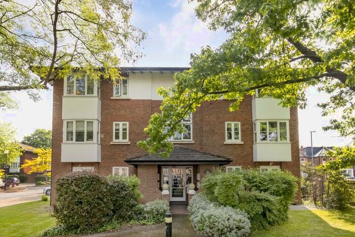 1 Bedroom Flat To Rent In Kingsworthy Close, Kingston Upon Thames, KT1