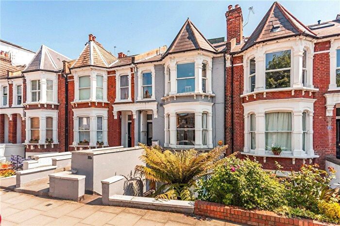 2 Bedroom Flat For Sale In Hillfield Road, London, NW6