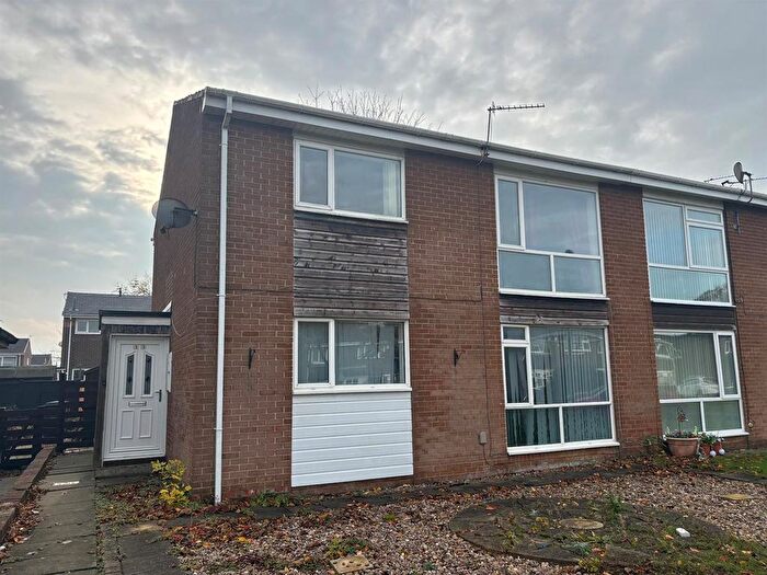 2 Bedroom Flat For Sale In Mitford Drive, Sherburn Village, Durham, DH6