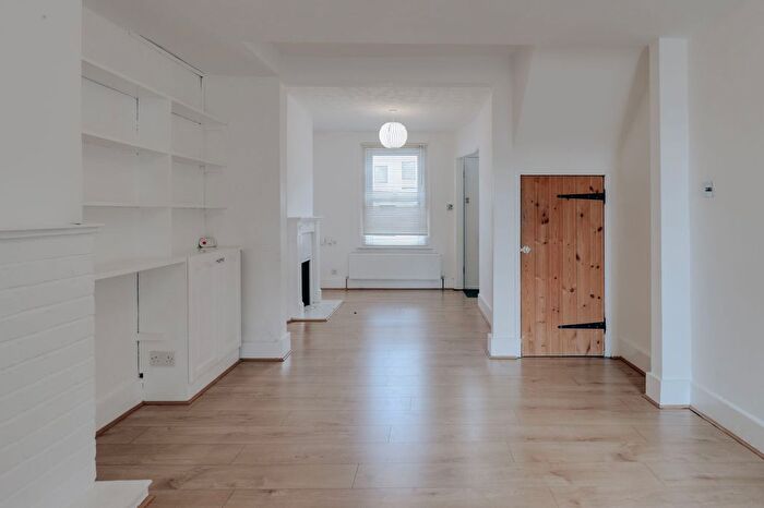 2 Bedroom Terraced House To Rent In Grover Road, Watford, WD19