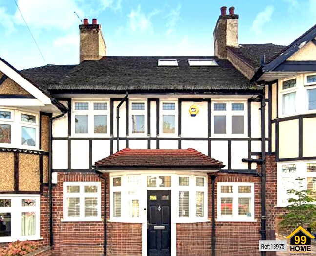 4 Bedroom Terraced House To Rent In Milton Avenue, Barnet, Hertfordshire, EN5