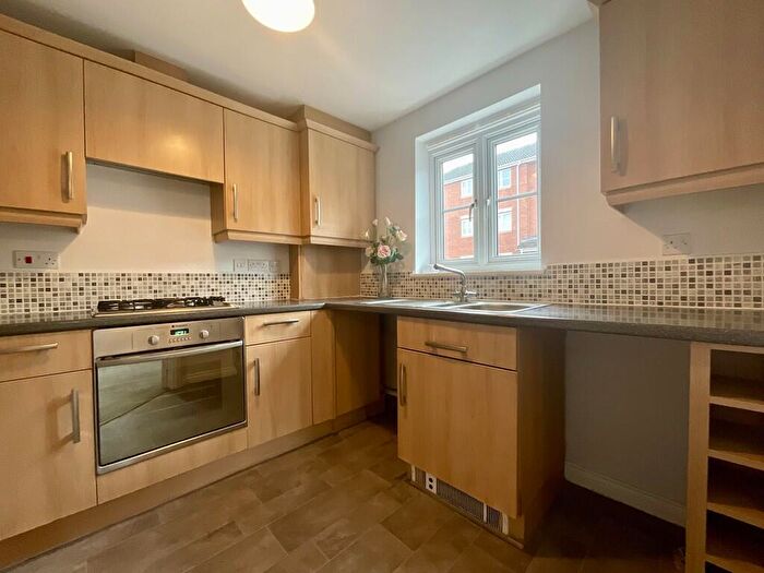 2 Bedroom Flat To Rent In Heather Gardens, North Hykeham, LN6