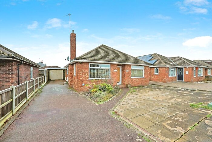 3 Bedroom Detached Bungalow For Sale In Falcon Road West, Norwich, NR7