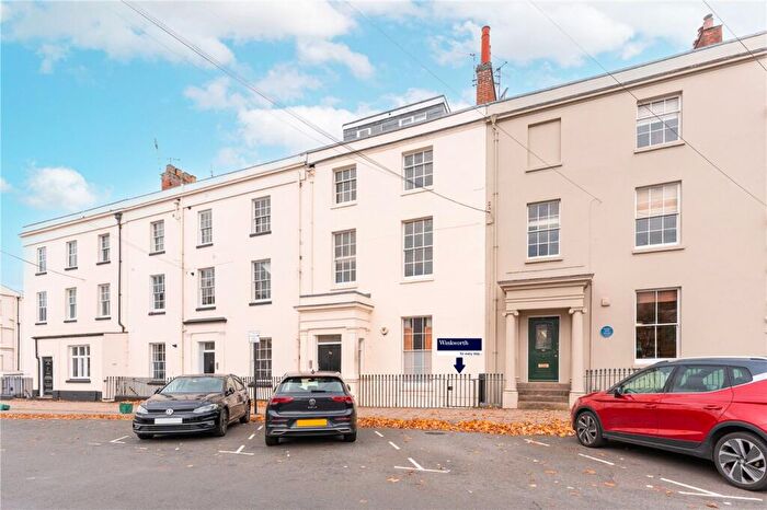 2 Bedroom Apartment For Sale In Portland Place West, Leamington Spa, Warwickshire, CV32