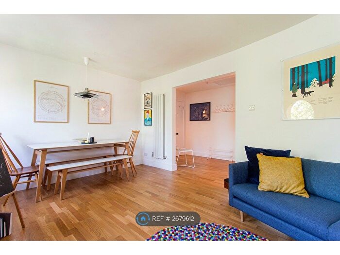 1 Bedroom Flat To Rent In Mothers Square, London, E5